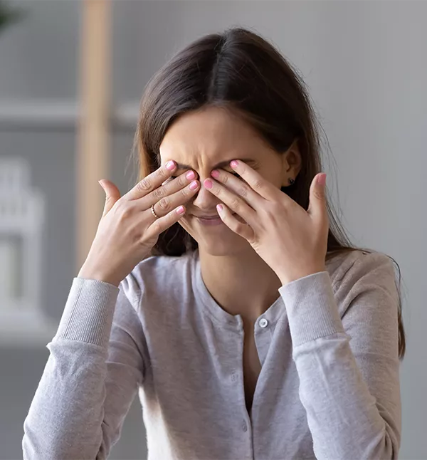 Post-operative care after blepharoplasty: do not rub your eyes